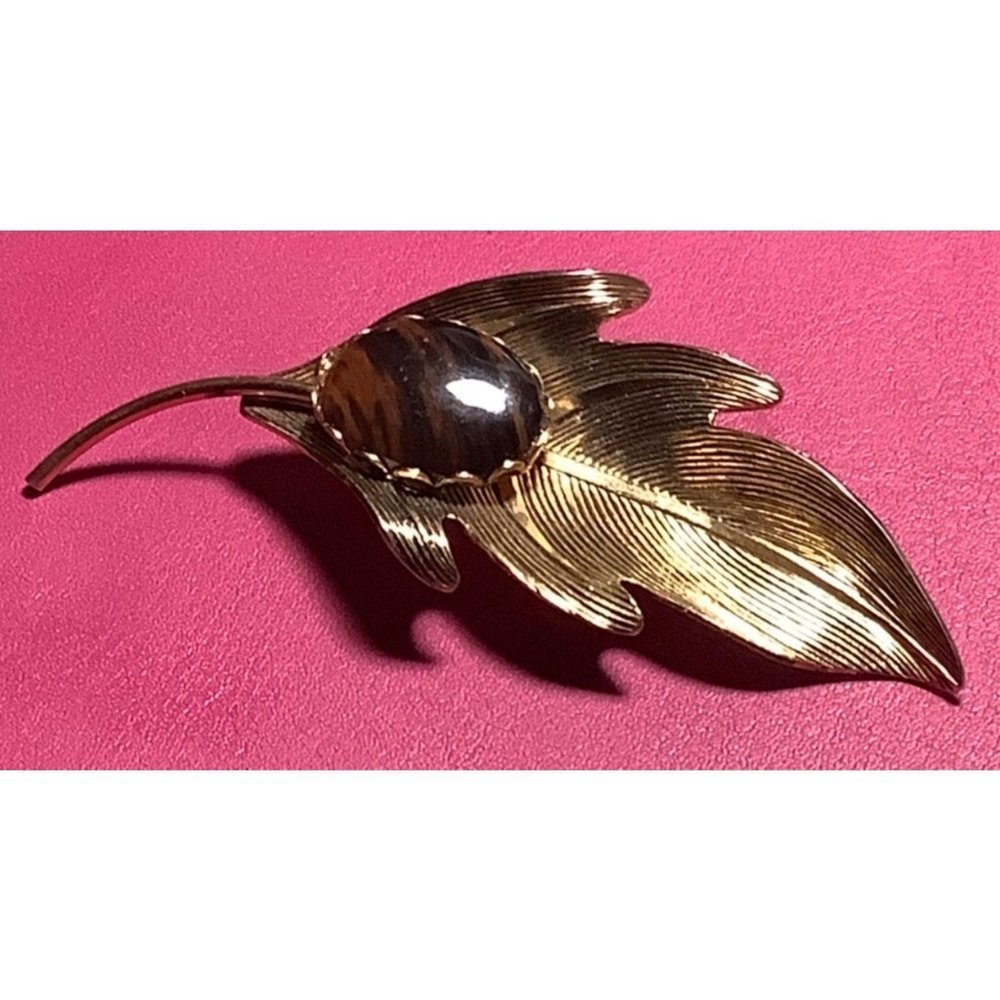Vintage Brown Glass Brooch Pin — 3.75”